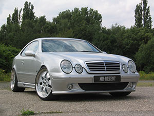 Mercedes CLK-Klasse Schwellerverkleidung